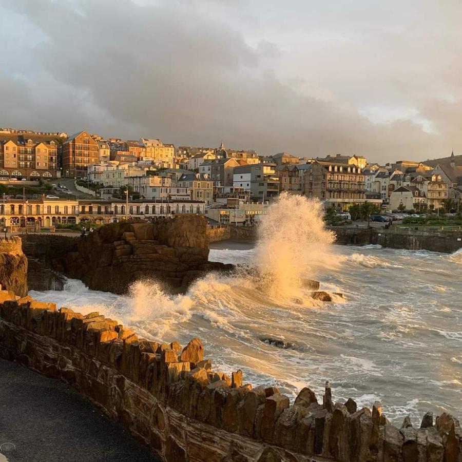 3 The View Apartments Ilfracombe - Hot Tub, Parking, Lift, Ev Esterno foto