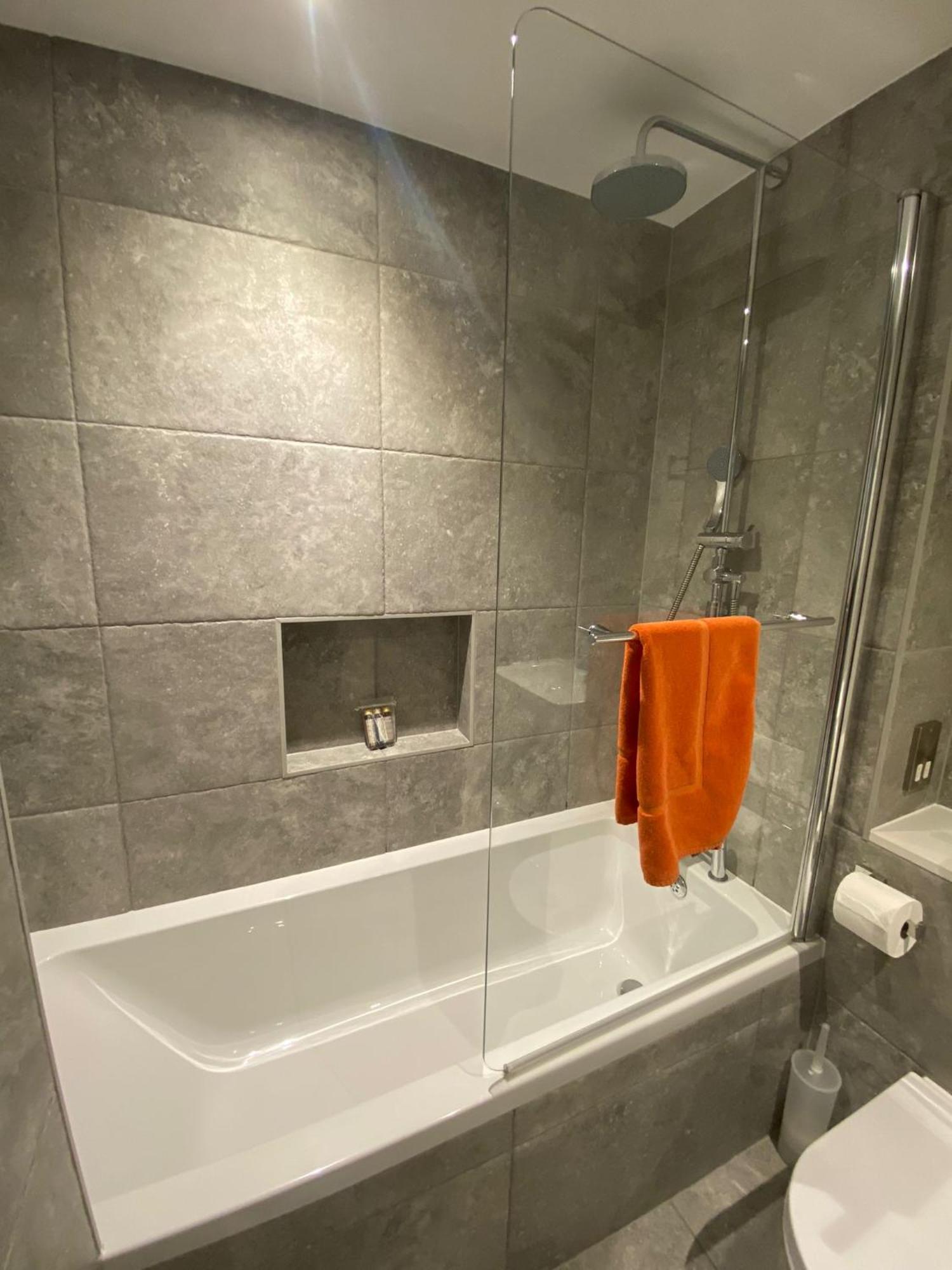 3 The View Apartments Ilfracombe - Hot Tub, Parking, Lift, Ev Esterno foto